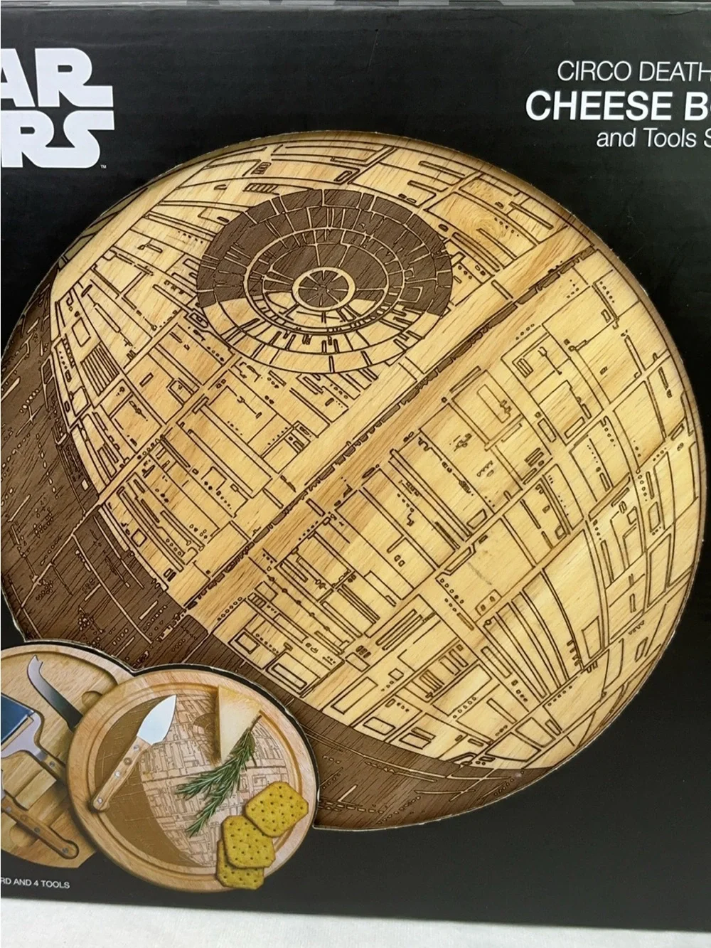 Star Cheese Board in Black and Natural Wood